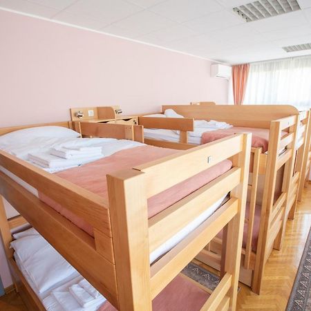 Hostel Amd Βελιγράδι Εξωτερικό φωτογραφία