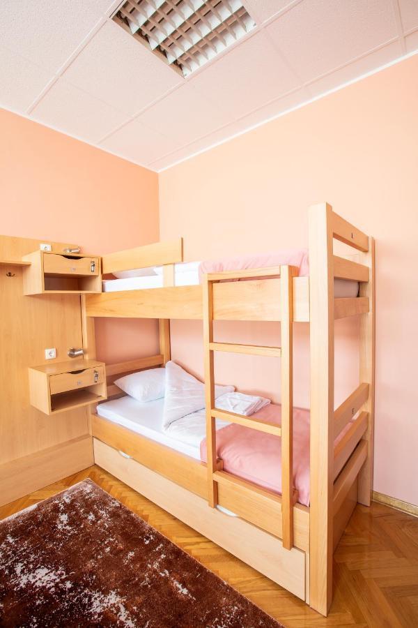 Hostel Amd Βελιγράδι Εξωτερικό φωτογραφία