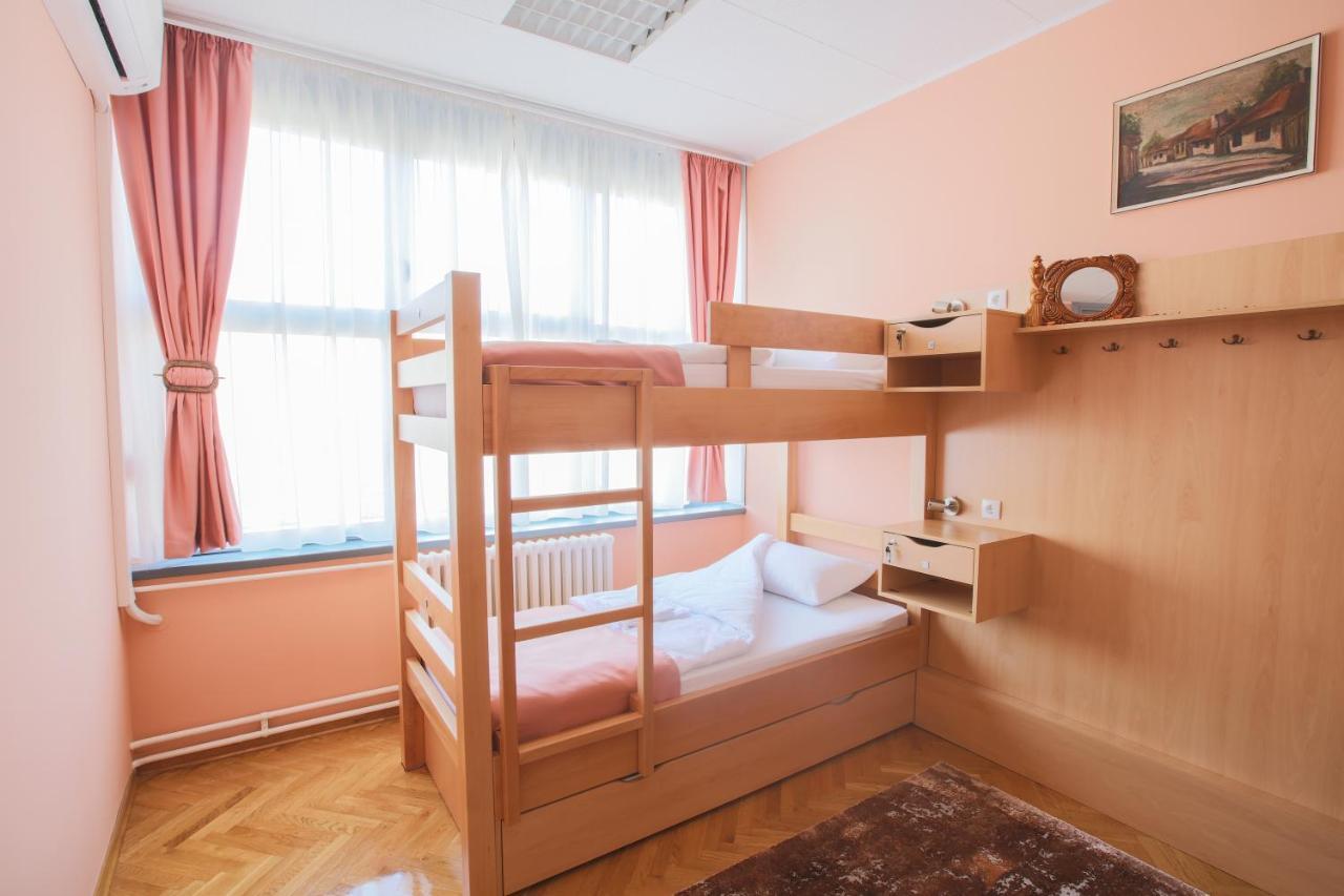 Hostel Amd Βελιγράδι Εξωτερικό φωτογραφία