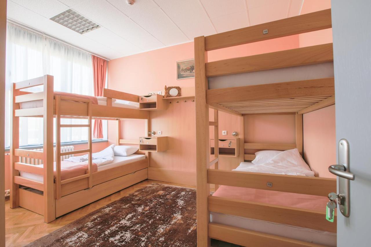 Hostel Amd Βελιγράδι Εξωτερικό φωτογραφία